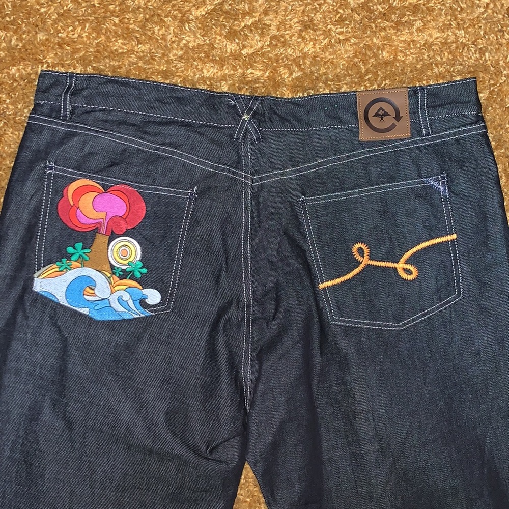 Lrg Clothing Company View 6